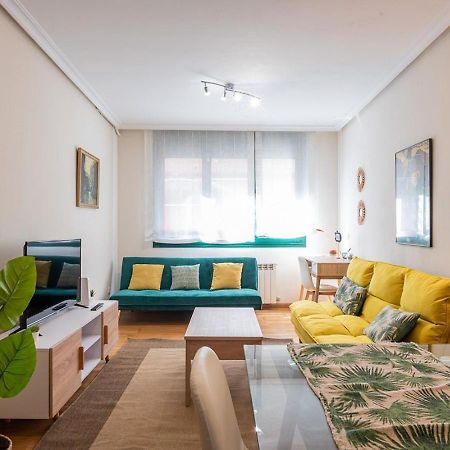 Onís Apartamento Centrico Con Wifi Y Parking De Coche Tamano Medio מראה חיצוני תמונה