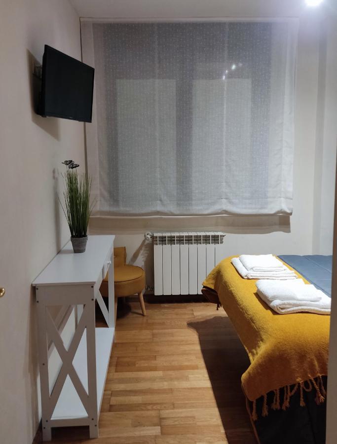 Onís Apartamento Centrico Con Wifi Y Parking De Coche Tamano Medio מראה חיצוני תמונה