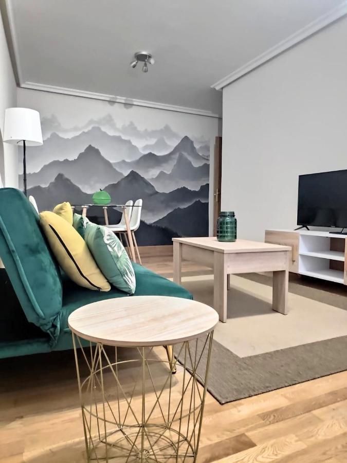 Onís Apartamento Centrico Con Wifi Y Parking De Coche Tamano Medio מראה חיצוני תמונה