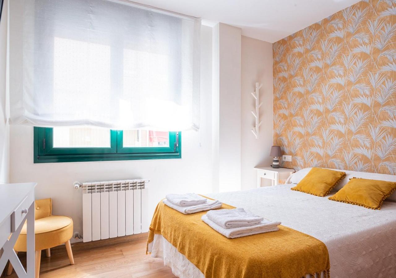 Onís Apartamento Centrico Con Wifi Y Parking De Coche Tamano Medio מראה חיצוני תמונה