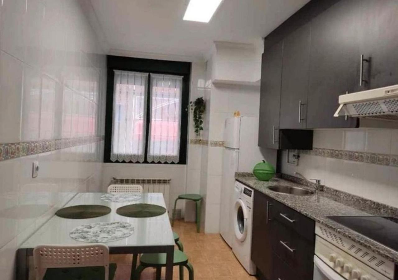 Onís Apartamento Centrico Con Wifi Y Parking De Coche Tamano Medio מראה חיצוני תמונה